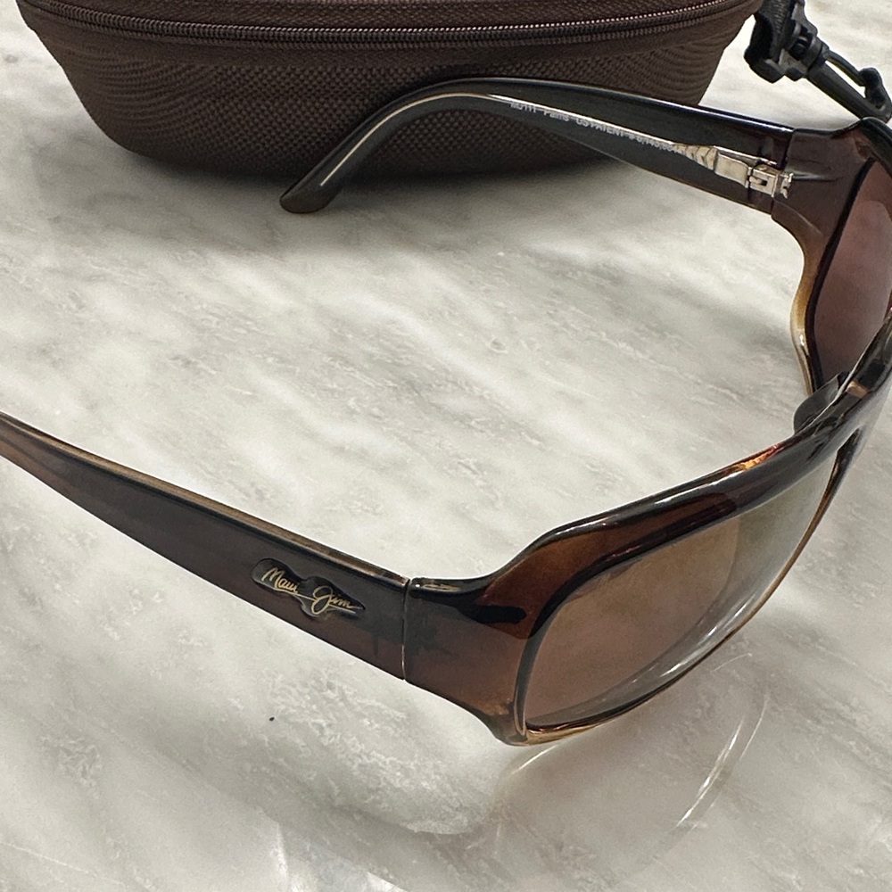 Maui Jim Brown Frame Sunglasses with Brown Lenses - Picture 3 of 6